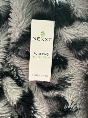 NEXXT Purifying Tea Tree Serum - White & Green